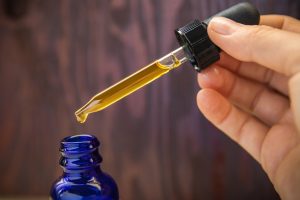 Read more about the article Exploring Your Options: Tinctures, Edibles, and Topicals